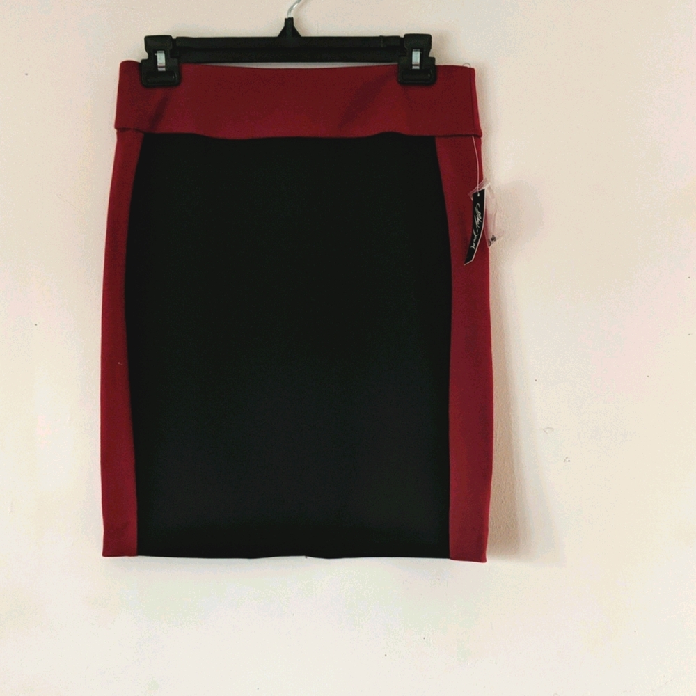 Lord & Taylor black & red pencil skirt